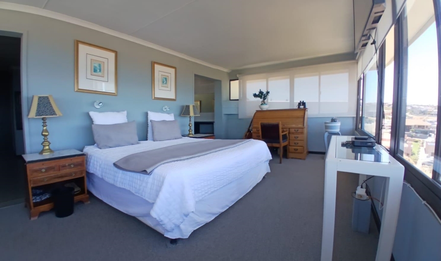 5 Bedroom Property for Sale in De Bakke Western Cape